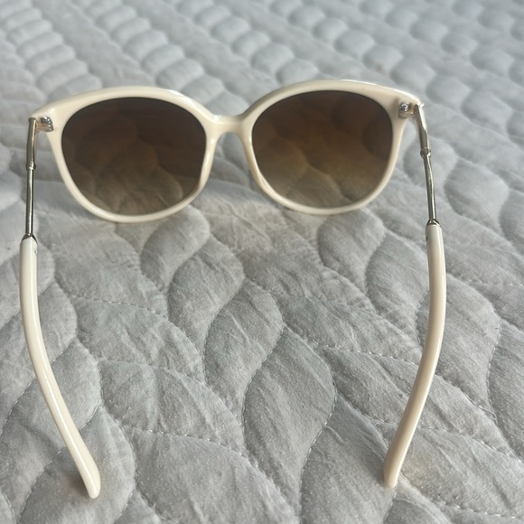 Gucci authentic sunglasses - Picture 8 of 10